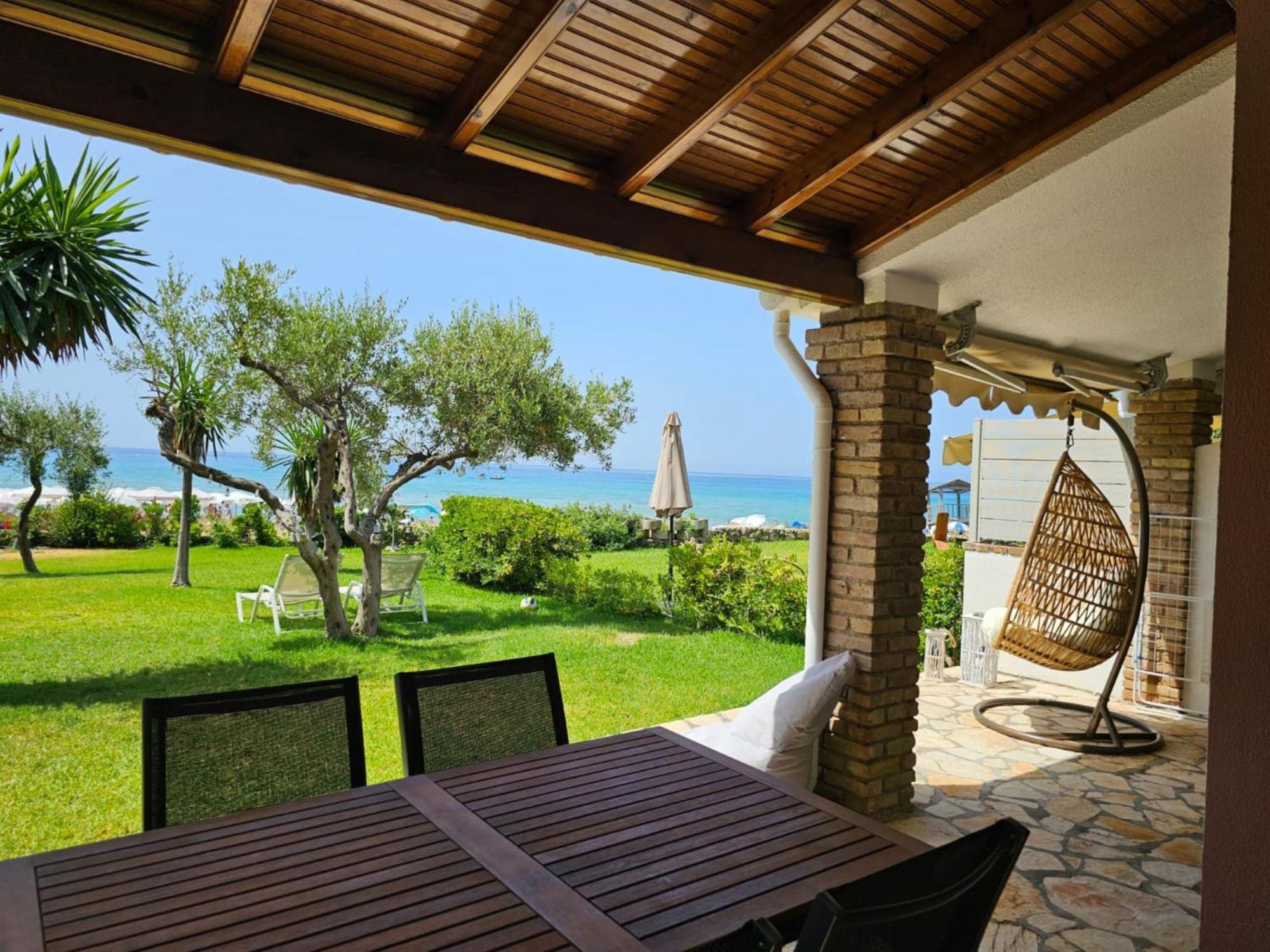 Glyfada Beachfront Apartment A3G Buitenkant foto