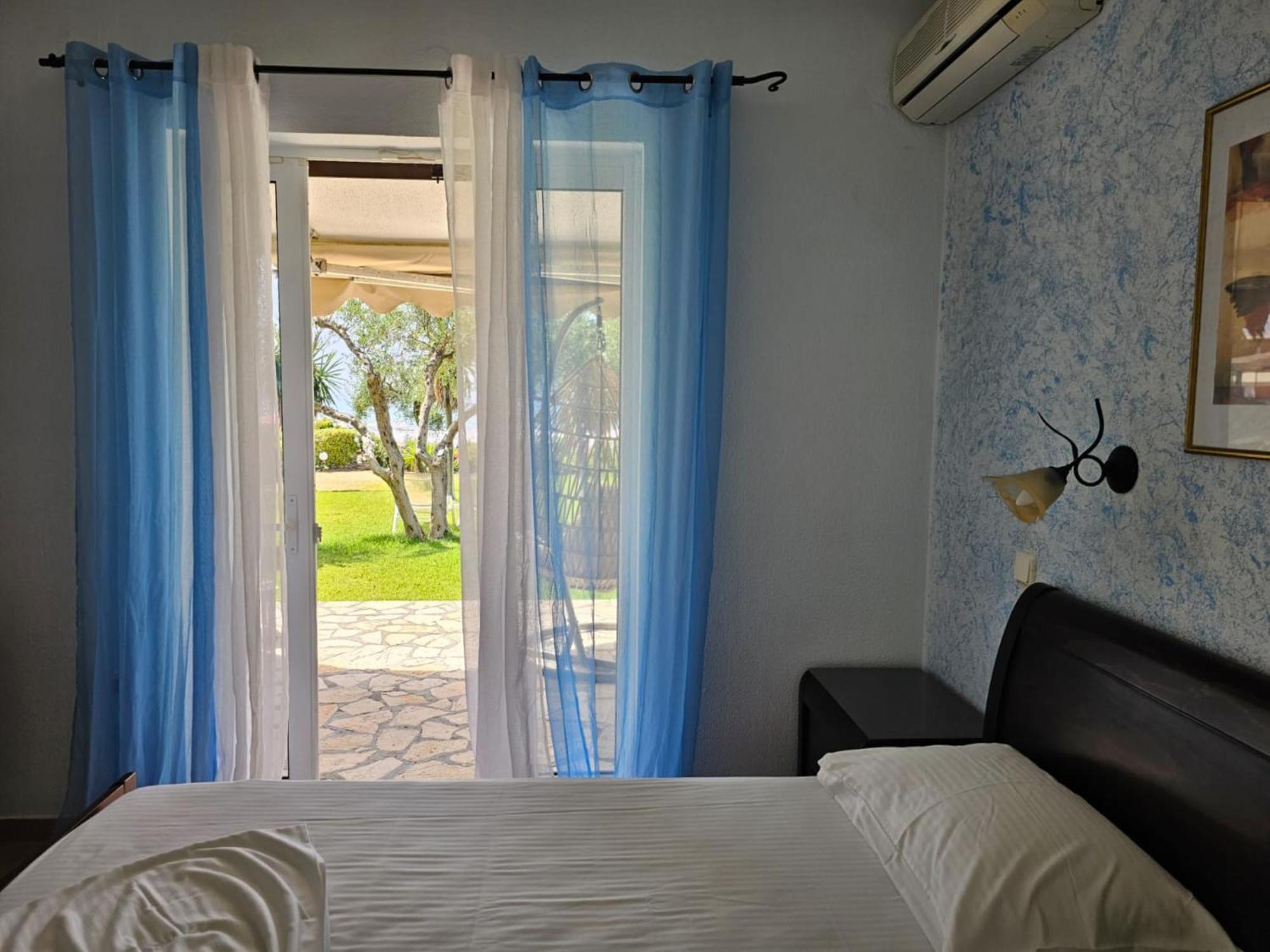 Glyfada Beachfront Apartment A3G Buitenkant foto