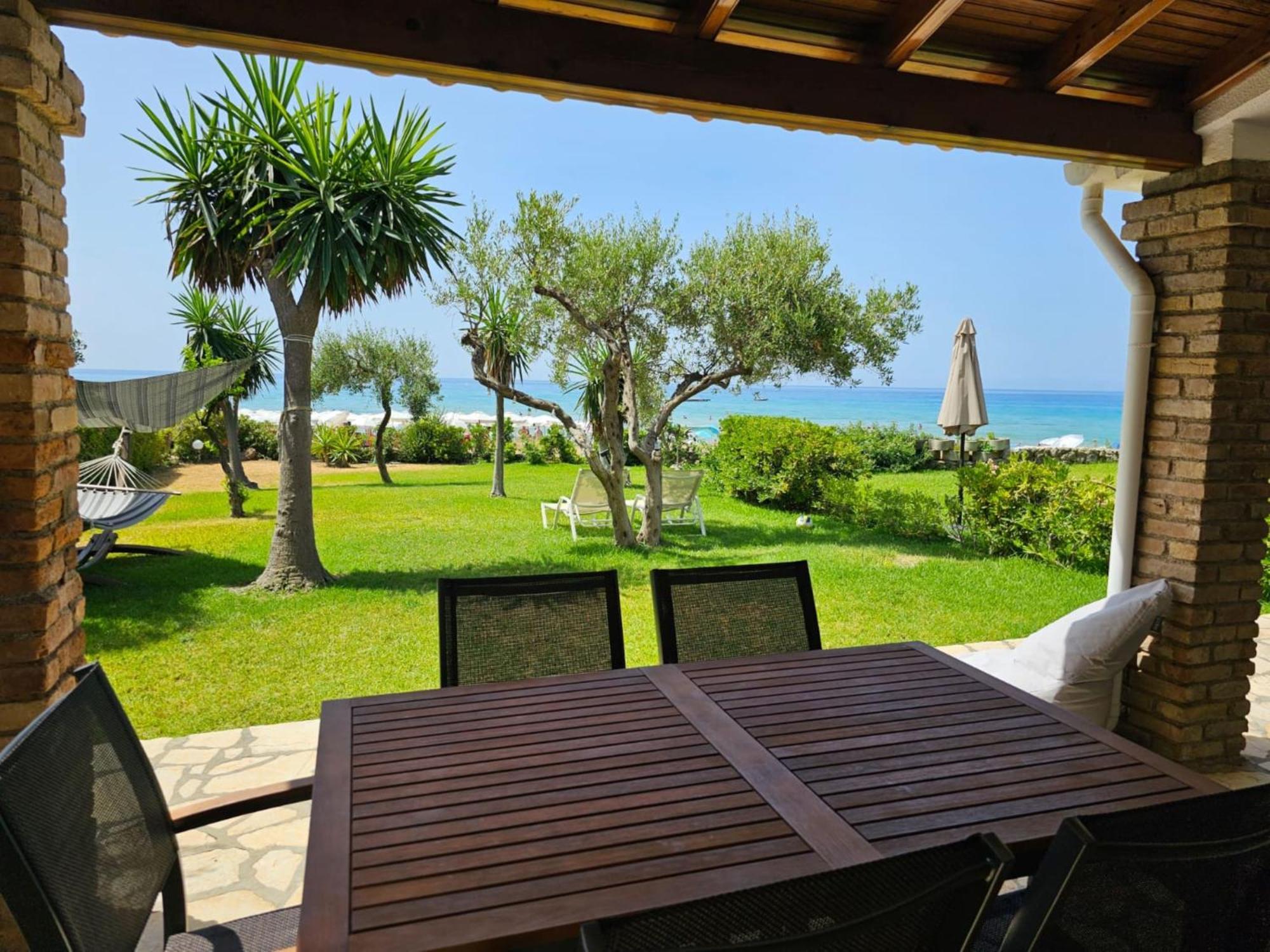 Glyfada Beachfront Apartment A3G Buitenkant foto