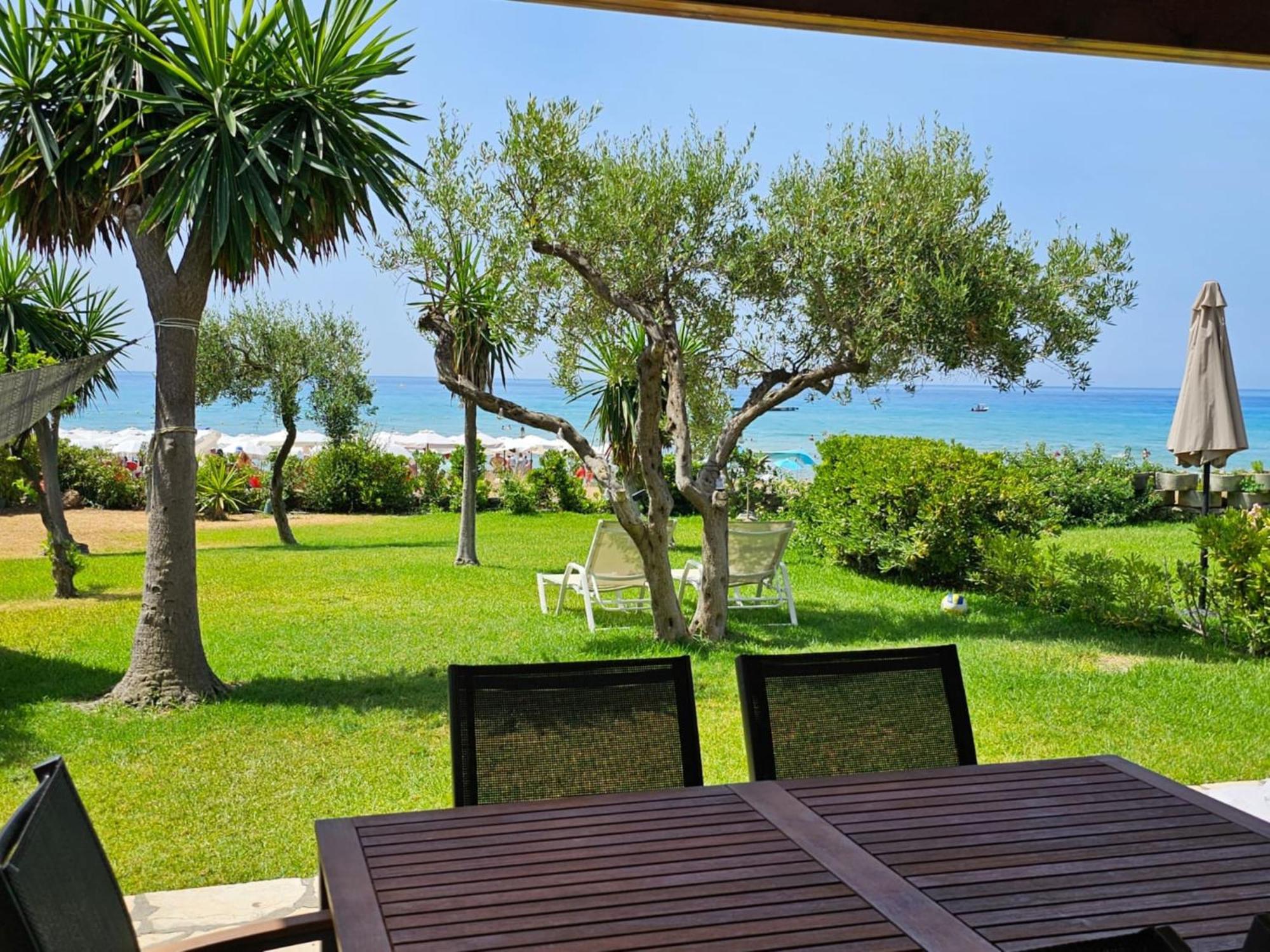 Glyfada Beachfront Apartment A3G Buitenkant foto